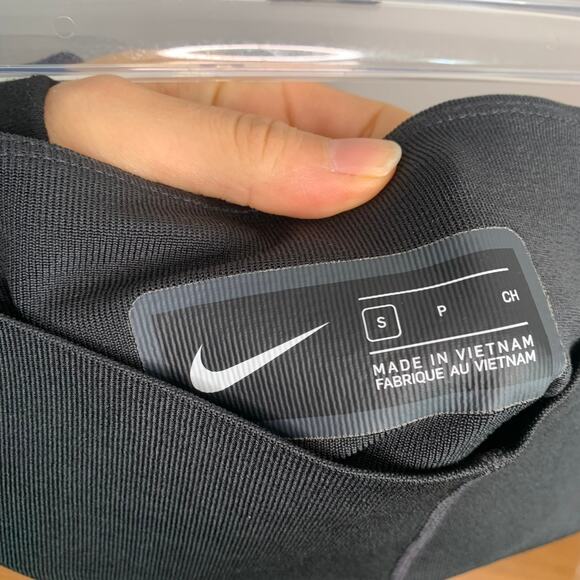 Nike Tech Pack Women's Running Crop Leggings - Picture 10 of 11